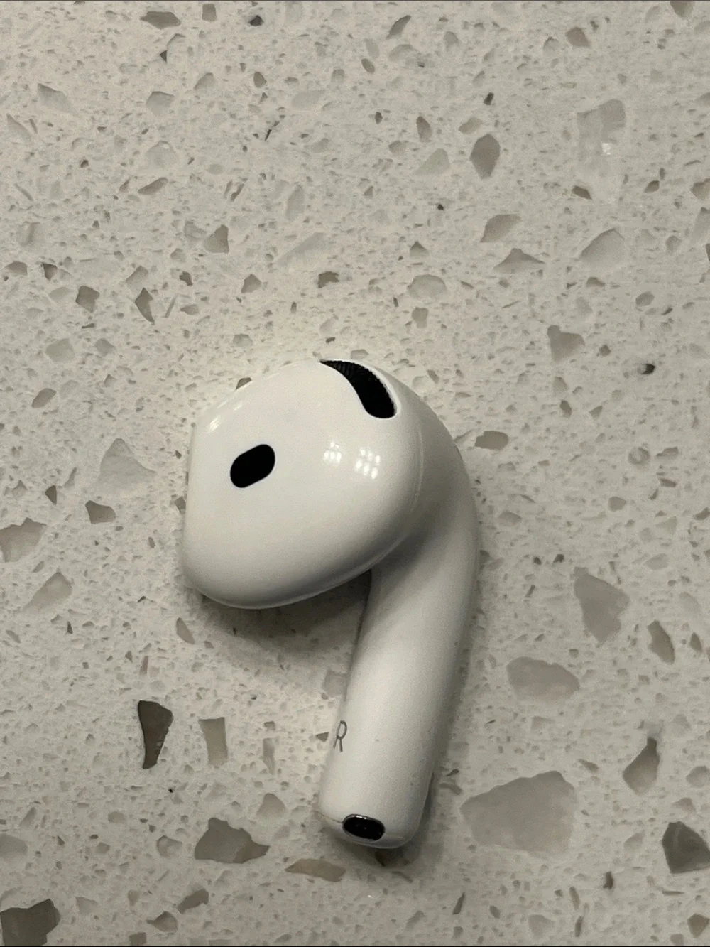 Apple AirPods 4 (4th Gen) ANC A3055 Replacement Earbud Right Side Only